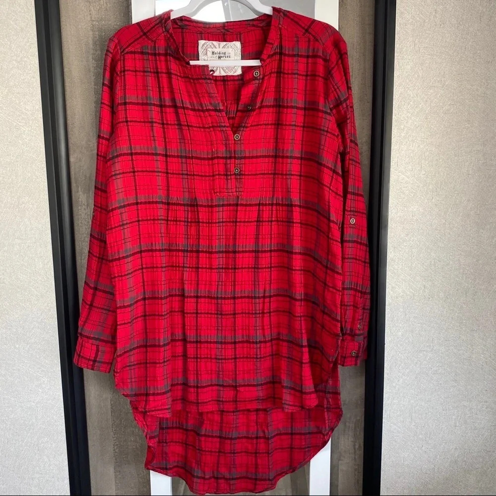 Holding Horses Anthropologie Plaid tunic Blouse